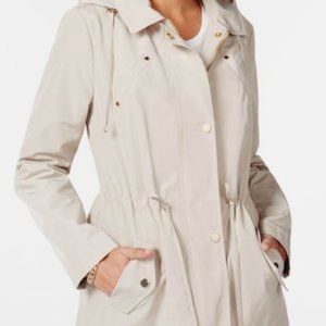 petite short trench